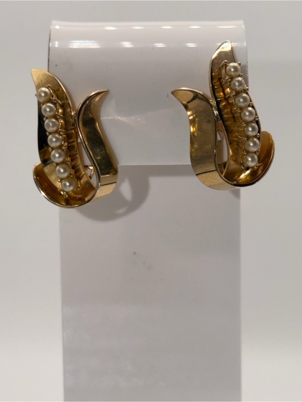 Vintage Gold Pearl Accent Curved Clip-On Earrings